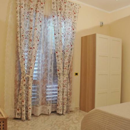 Paestum Rosae Bed & Breakfast Eksteriør bilde