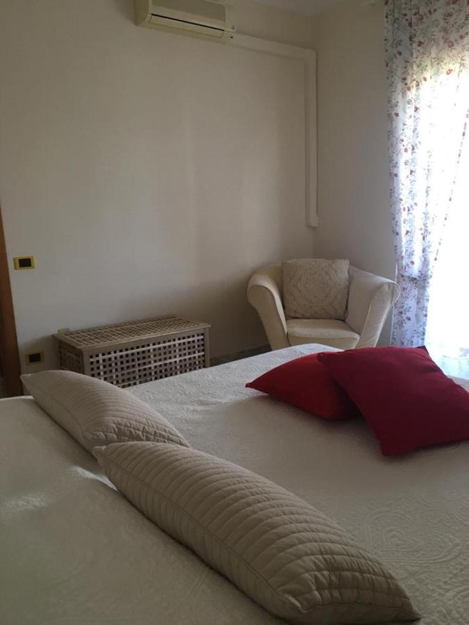 Paestum Rosae Bed & Breakfast Eksteriør bilde