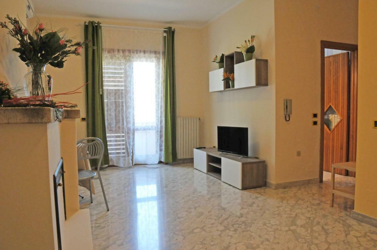 Paestum Rosae Bed & Breakfast Eksteriør bilde
